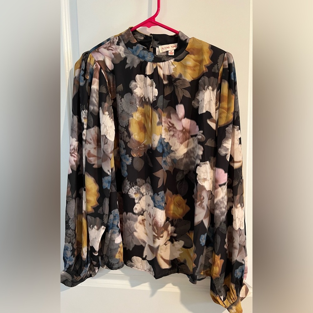 Flying Tomato blouse